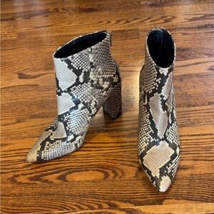 Chelsea & Violet Black and Cream Patterned Ankle Boots